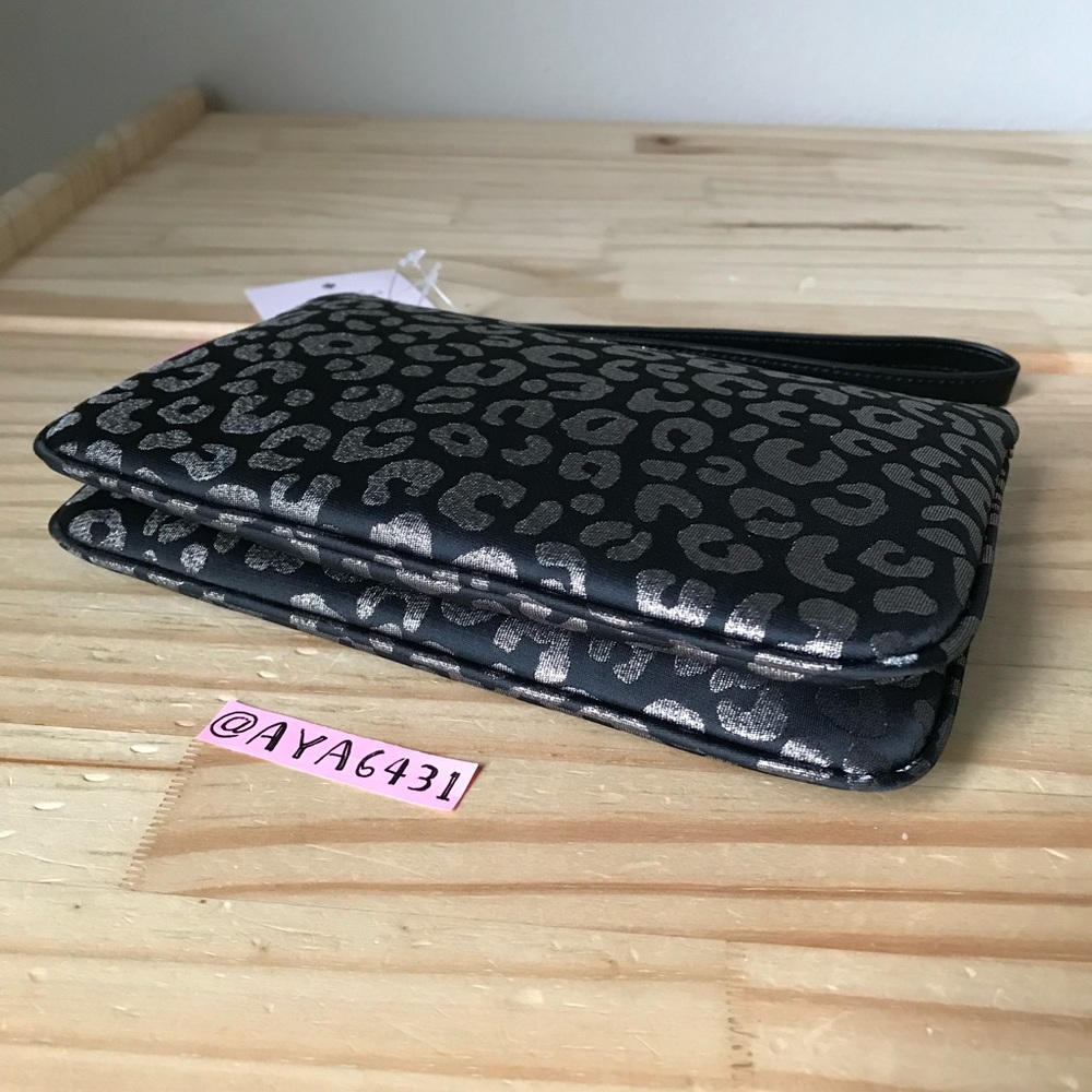 Kate spade large wristlet🎈🎈 - Picture 4 of 9